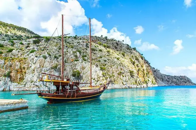 Ferry To Rhodes Island