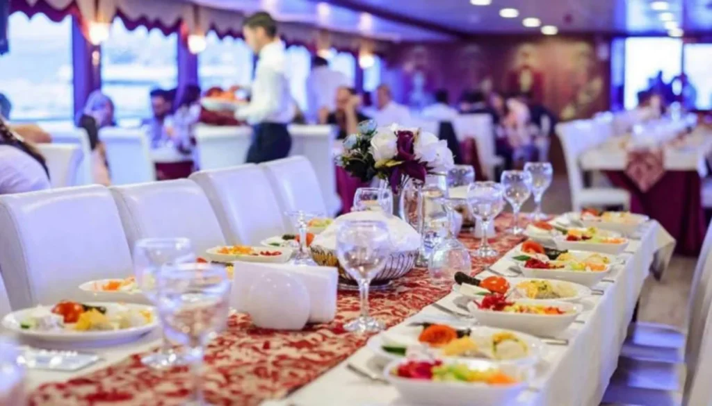 Daily Bosphorus Cruise Dinner